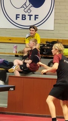 Konsta ja Elmeri hiovat taktiikoita pelien lomassa?