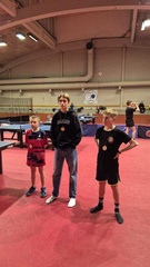 Konsta lopetti tyylikkäästi poolin ykköstilaan. 